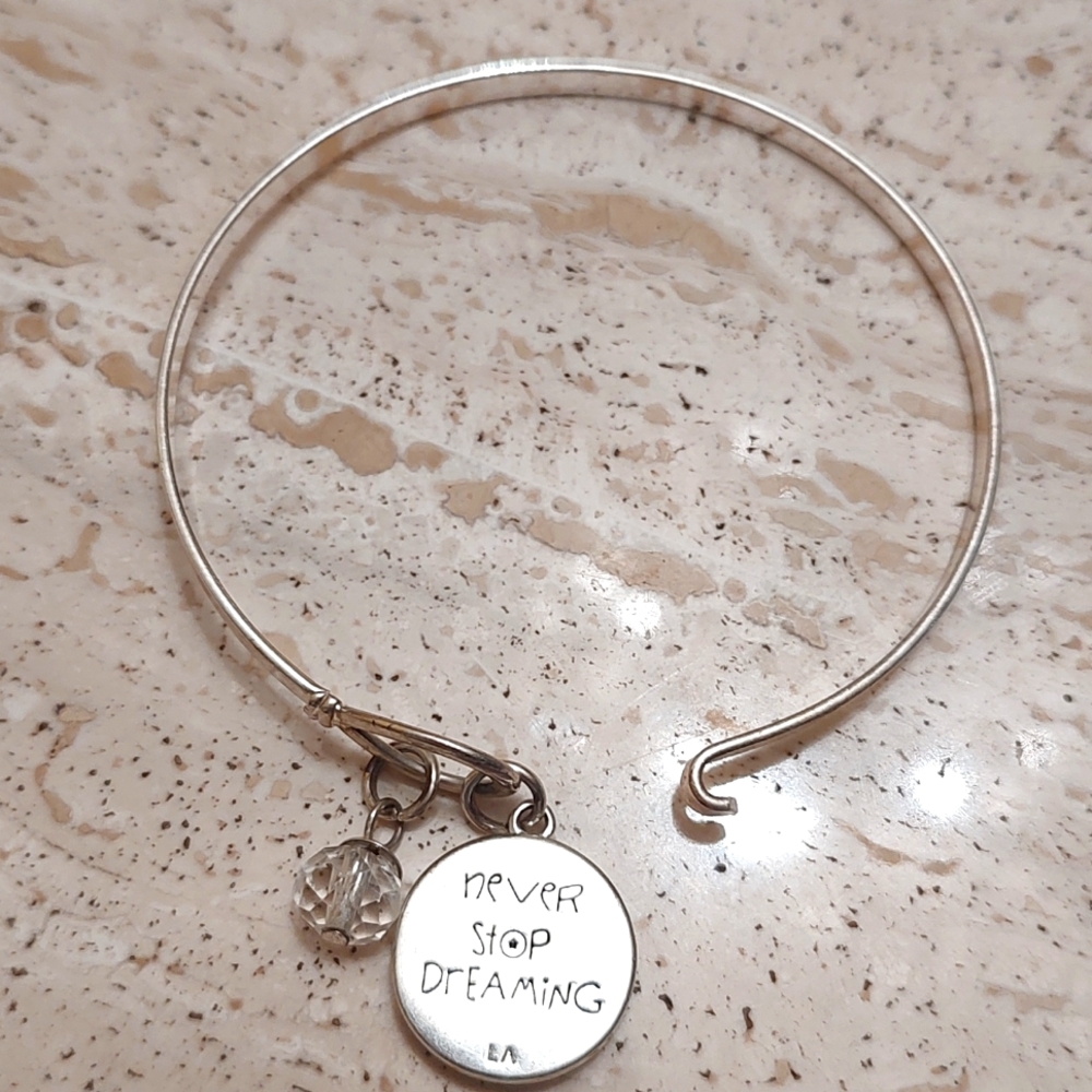 Beautiful Disney bracelet - Picture 4 of 10